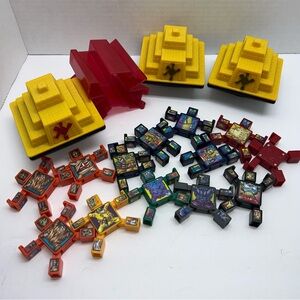NakNak stacking battle figures 2003 Hasbro McD 18 pieces pyramid clicking